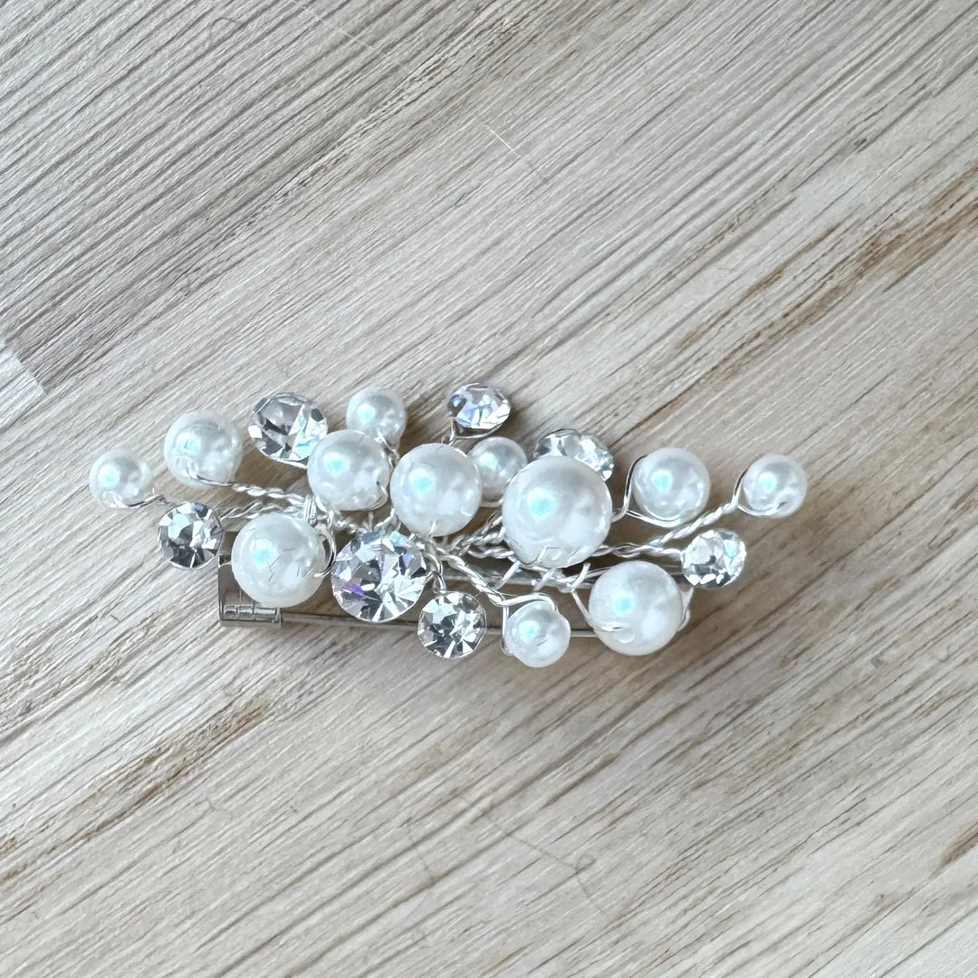 ATTACHE TRAINE PERLES ET CRISTAUX Y082 Bianco Evento