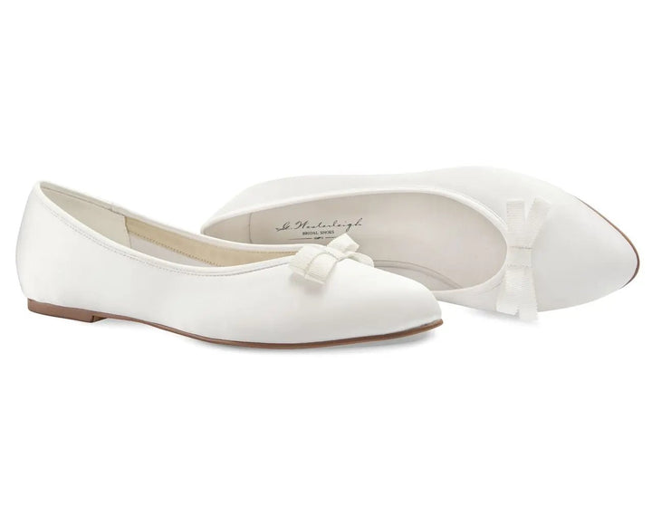 BALLERINES DE MARIÉE IVETTE – SATIN IVOIRE AVEC NŒUD ÉLÉGANT G.Westerleigh