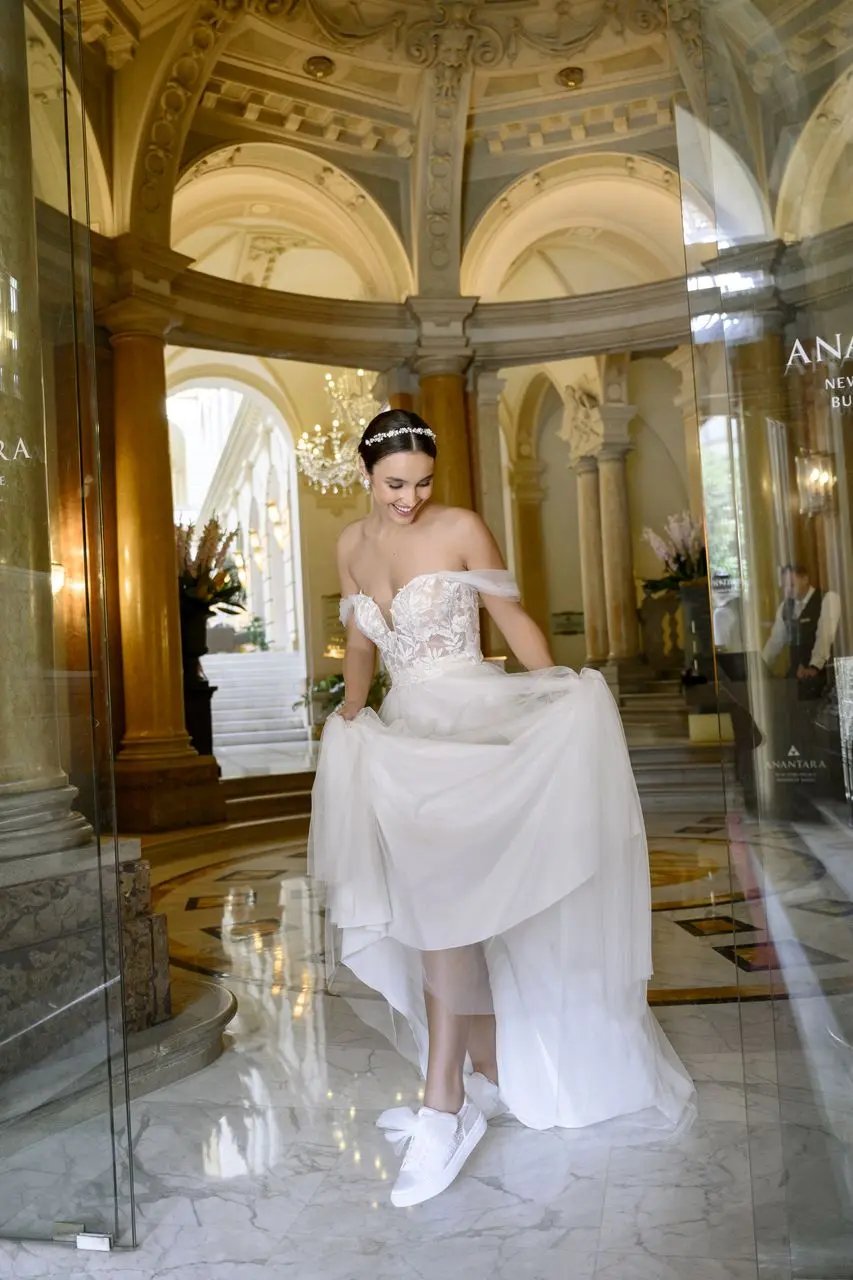 BASKETS DE MARIÉE NINA – SATIN IVOIRE ET PERLES AVEC LACETS ORGANZA OU SATIN G.Westerleigh