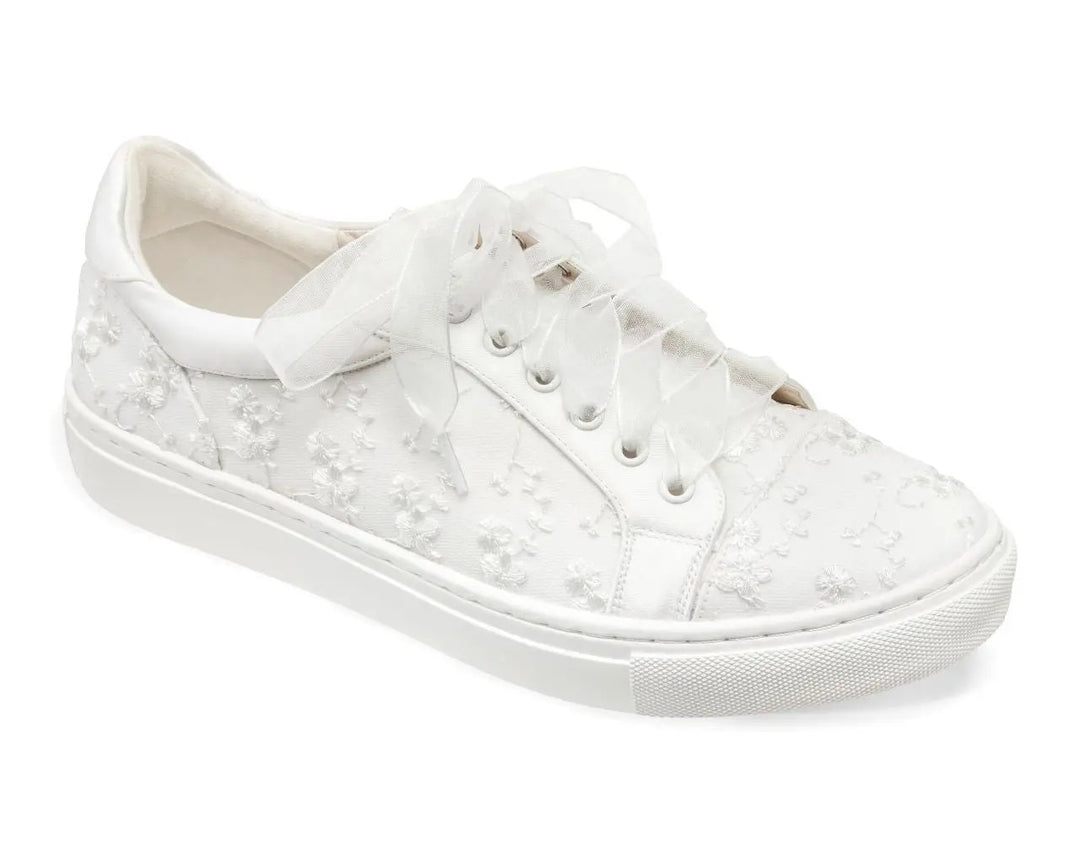 BASKETS DE MARIÉE NORA – DENTELLE FLORALE IVOIRE ET LACETS ORGANZA OU SATIN G.Westerleigh