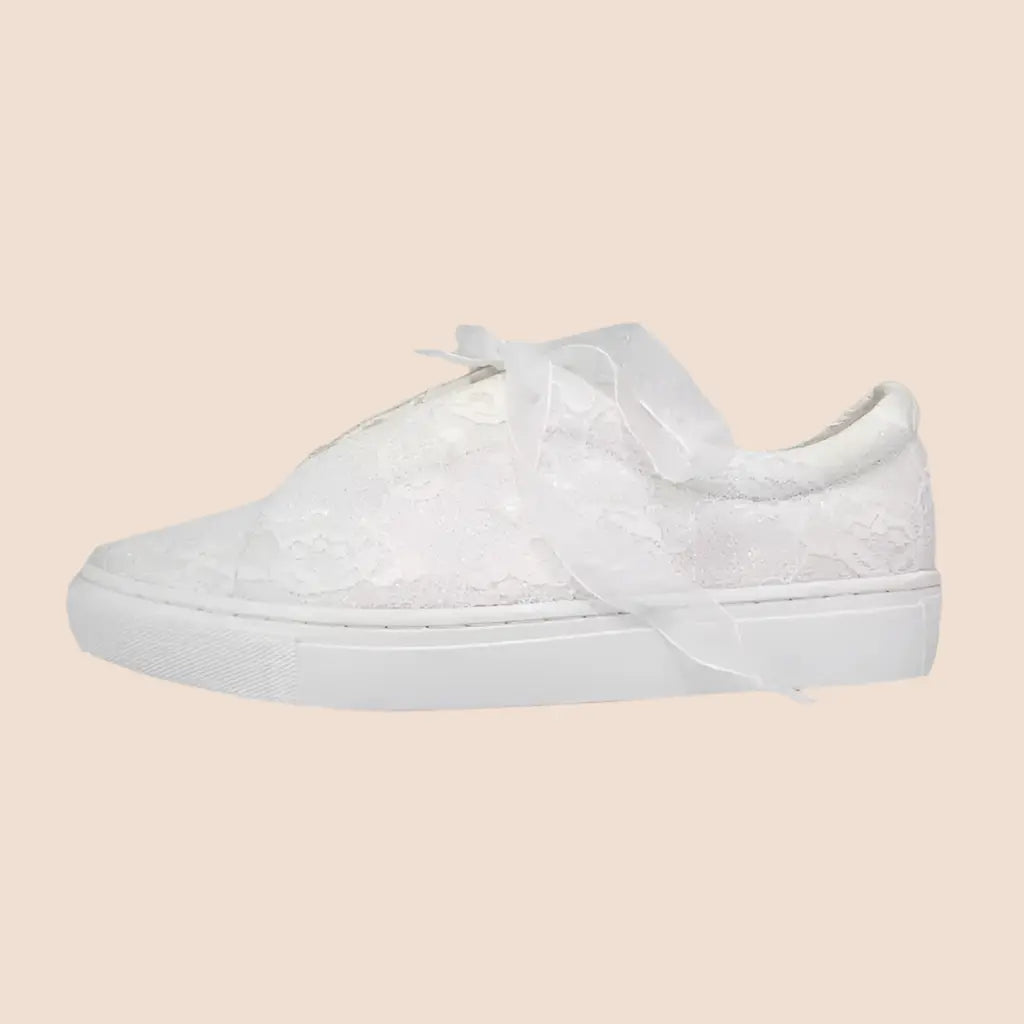 BASKETS MARIÉE EN DENTELLE ET PAILLETTES IVY White lady