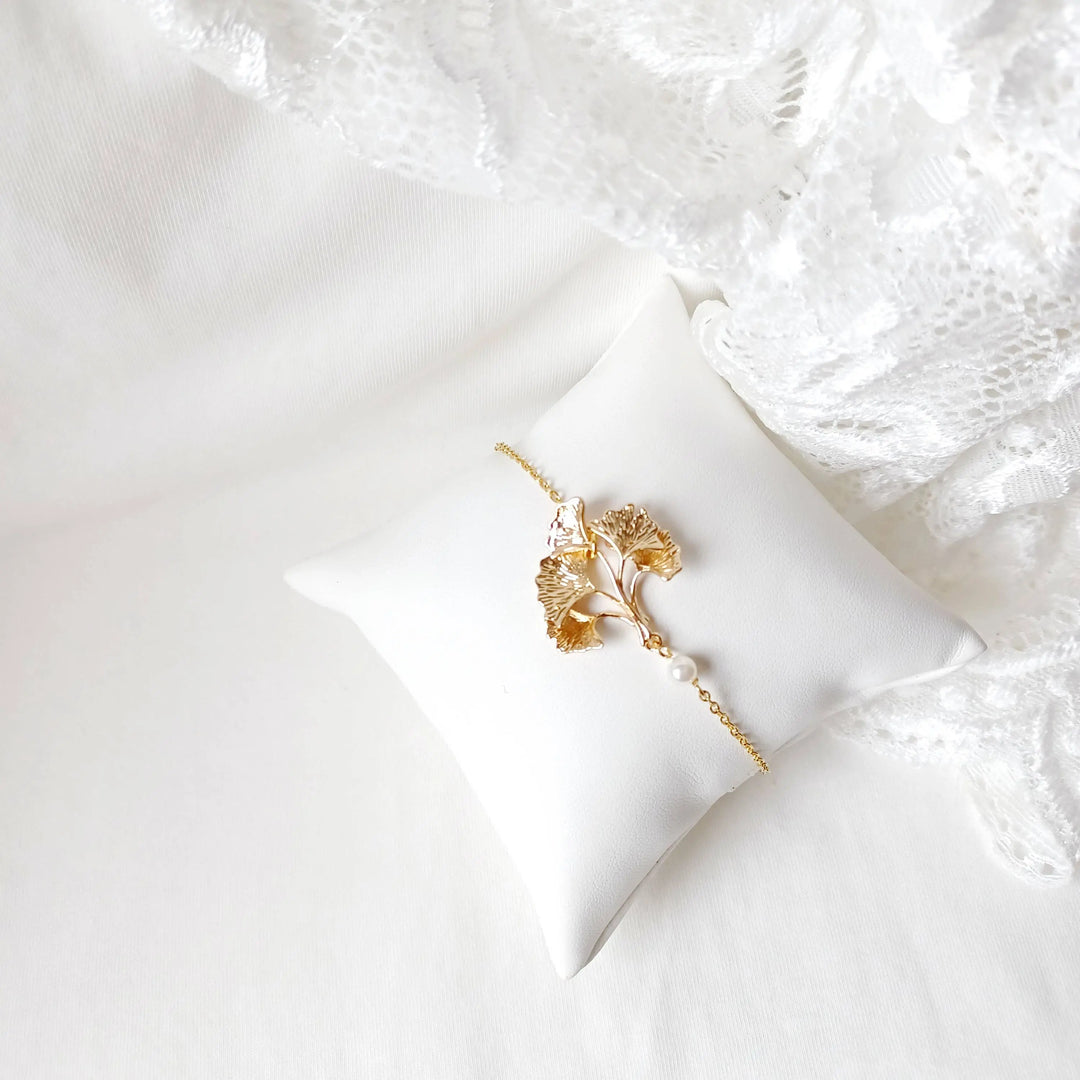 Bracelet de mariée Ginko avec perles blanc naturel. L'atelier du 6