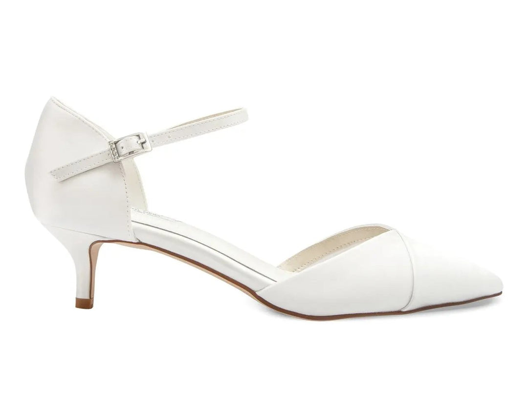 CHAUSSURES DE MARIÉE CÉLINE – SATIN IVOIRE À TALON BAS CONFORTABLE G.Westerleigh