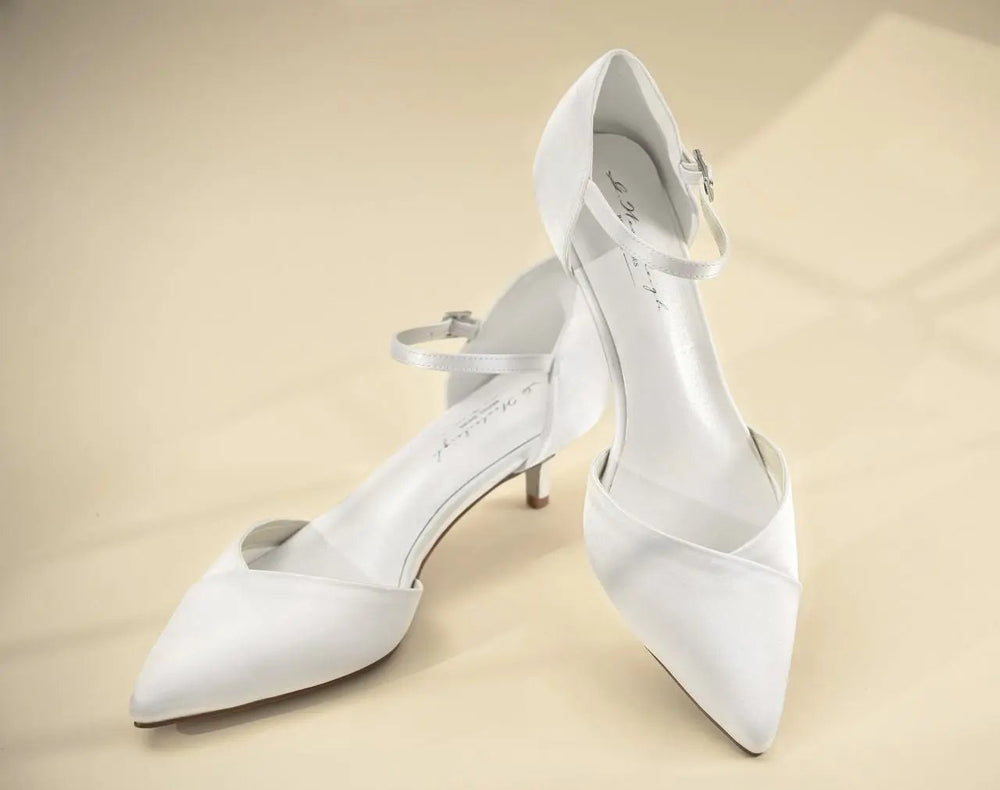 CHAUSSURES DE MARIÉE CÉLINE – SATIN IVOIRE À TALON BAS CONFORTABLE G.Westerleigh