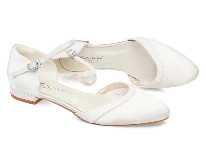 CHAUSSURES DE MARIÉE LISA – BALLERINES EN SATIN IVOIRE À TALON BAS G.Westerleigh