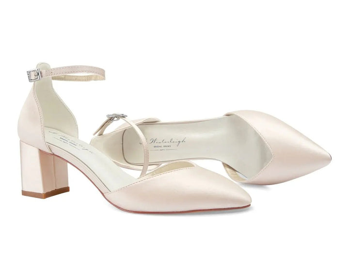 CHAUSSURES DE MARIÉE MADISON CHAMPAGNE – SATIN ET BRIDE EN PERLES D’EAU DOUCE G.Westerleigh