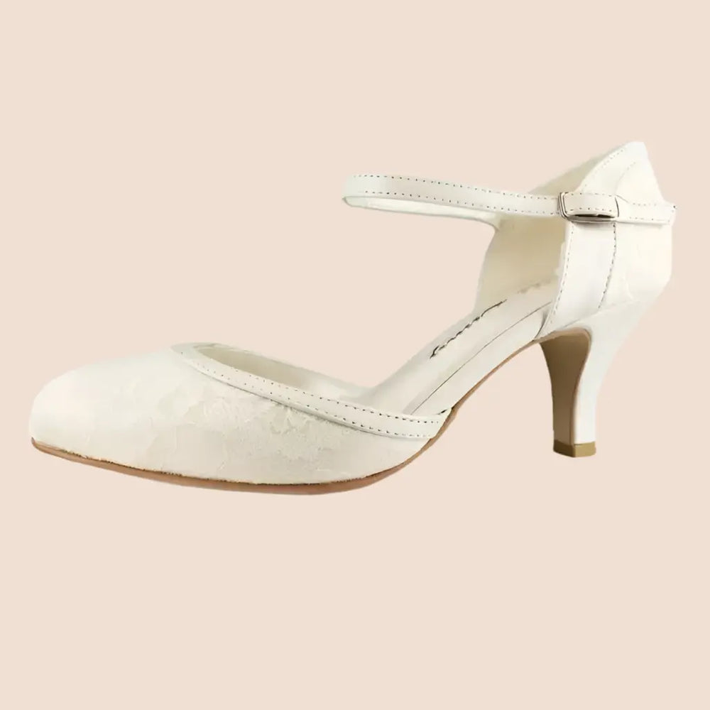 CHAUSSURES MARIÉE DENTELLE ET CUIR LOVELY White lady
