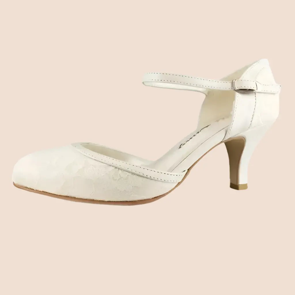 CHAUSSURES MARIÉE DENTELLE ET CUIR LOVELY White lady