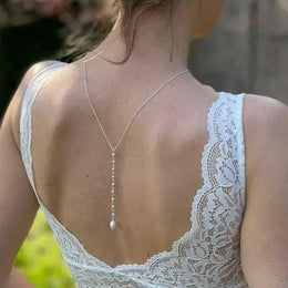 Collier de dos de mariée Alméa – perles d'eau douce