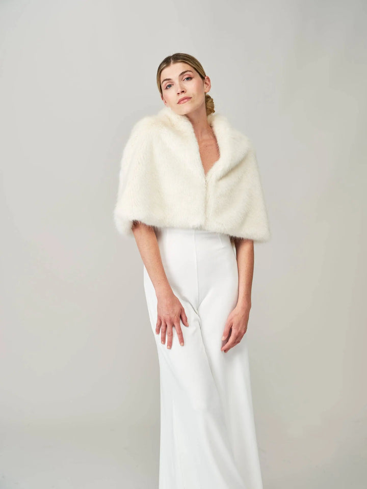 Cape de mariée: L'hermine / Petit (Royaume-Uni 8-10) Helen Moore