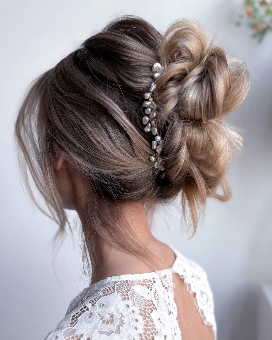 Nova Hairvine Or - bijou de cheveux de mariée SallyJaneBridal