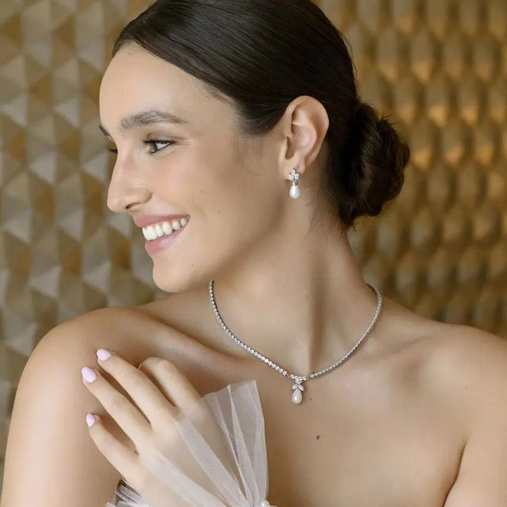 PARURE DE BIJOUX DE MARIÉE NS0395 – COLLIER ET BOUCLES EN RHODIUM ET PERLE G.Westerleigh