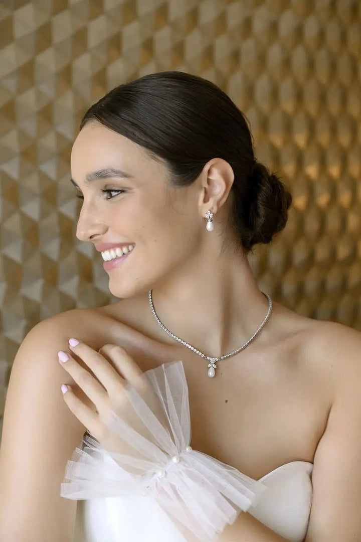 PARURE DE BIJOUX DE MARIÉE NS0395 – COLLIER ET BOUCLES EN RHODIUM ET PERLE G.Westerleigh