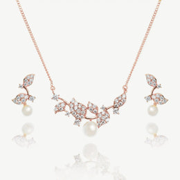 Parure de mariée Aphrodite – fleur, perle et cristaux