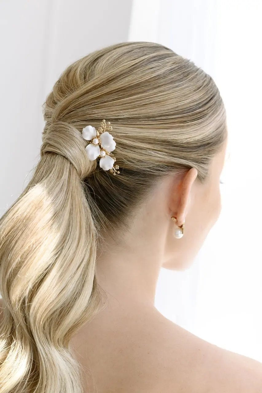 PEIGNE À CHEVEUX MARIAGE HC1250 – FLEURS EN RELIEF ET PERLES IVOIRE PLAQUÉ OR G.Westerleigh