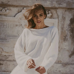 Pull de mariée Reese SW9 – maille effet angora – dos en V profond