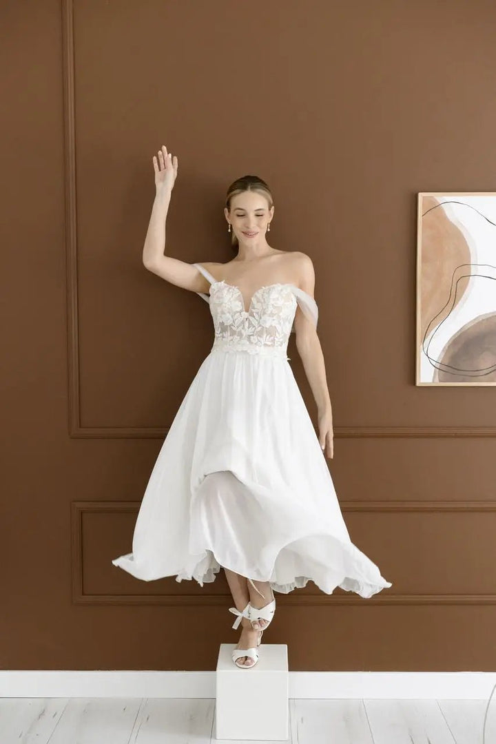 SANDALES DE MARIÉE JUDITH – SATIN IVOIRE À TALON BAS ET RUBAN AJUSTABLE G.Westerleigh