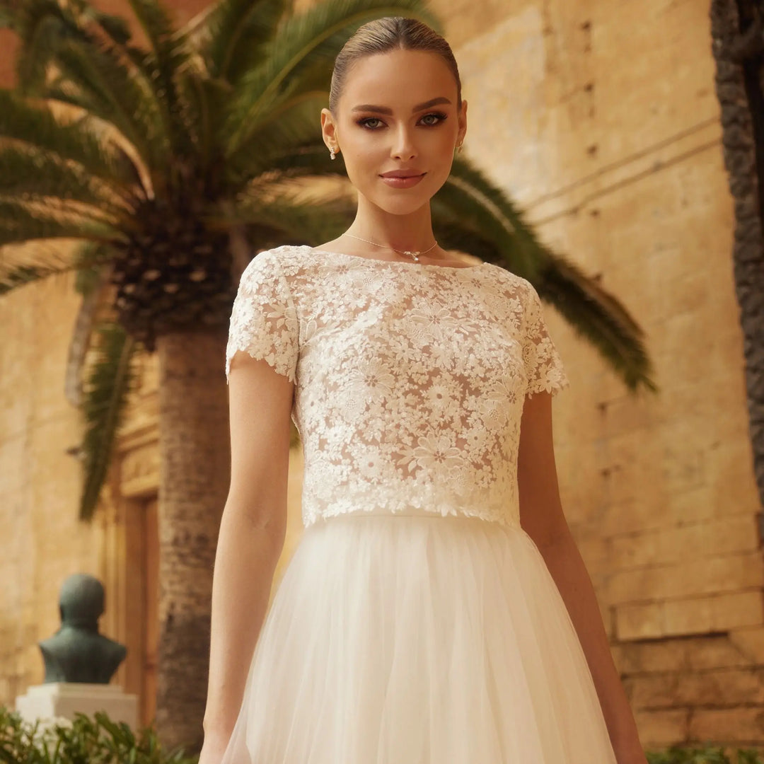 TOP DE MARIÉE EN DENTELLE BRODÉE DE SEQUINS E421 Bianco Evento