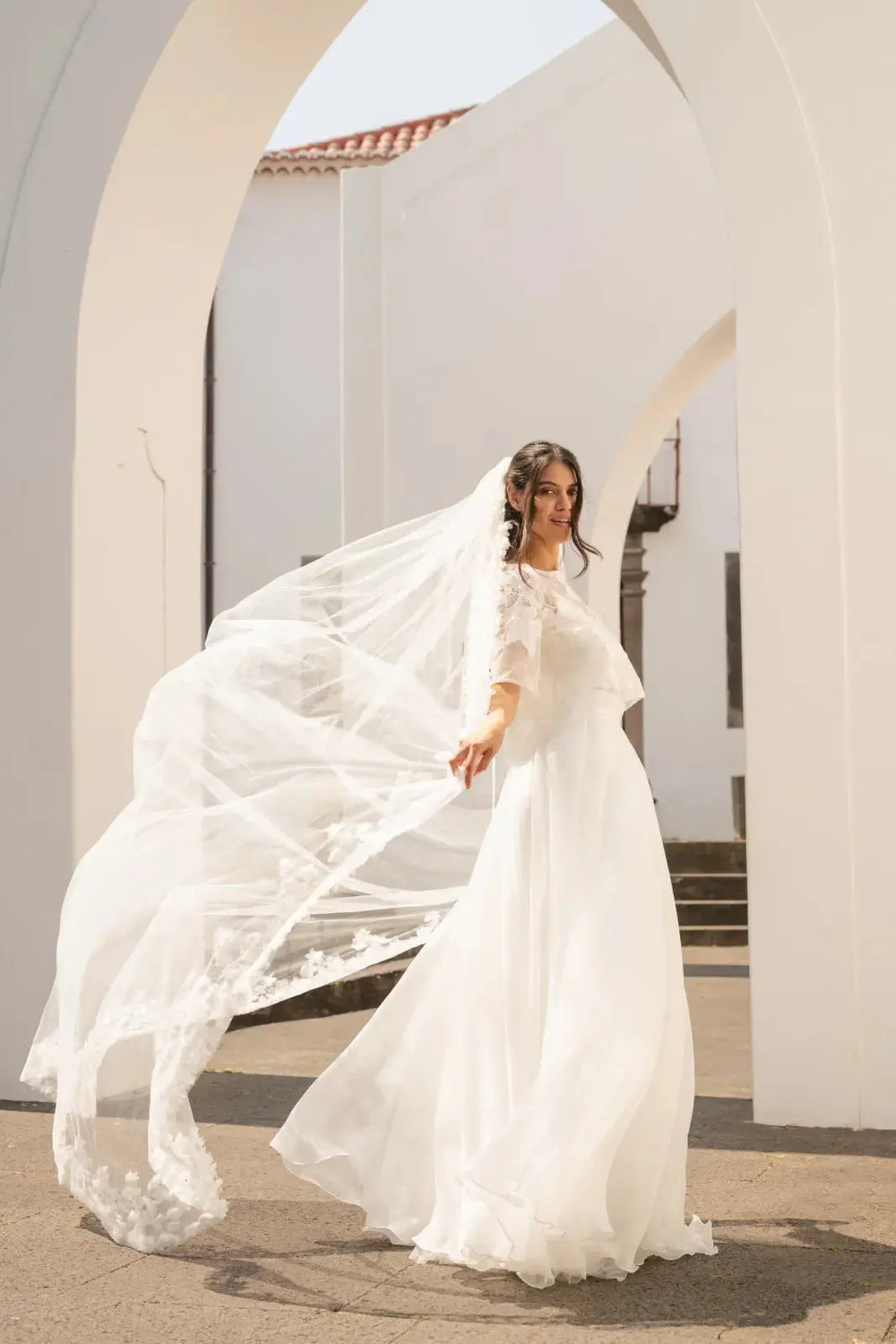 VOILE DE MARIÉE AVEC FLEURS EN MOUSSELINE 3D - MORFEO WD115 Novias