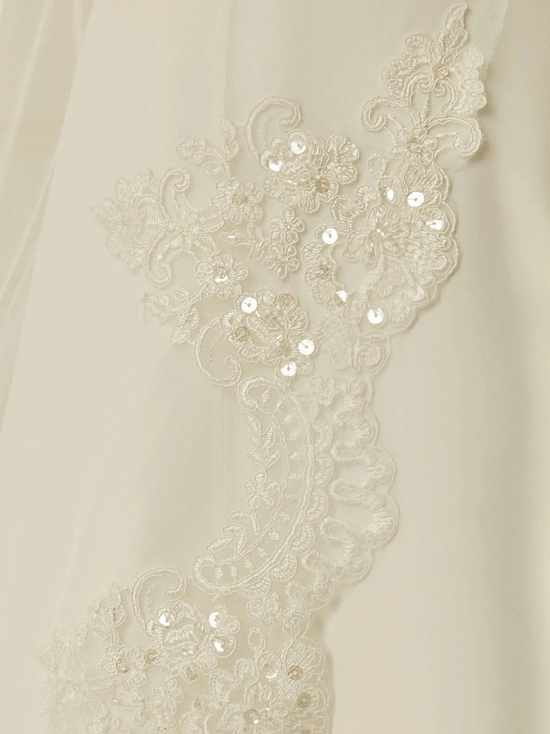 VOILE DE MARIÉE BORDURE DE DENTELLE REBRODÉE DE SEQUINS S234 Bianco Evento