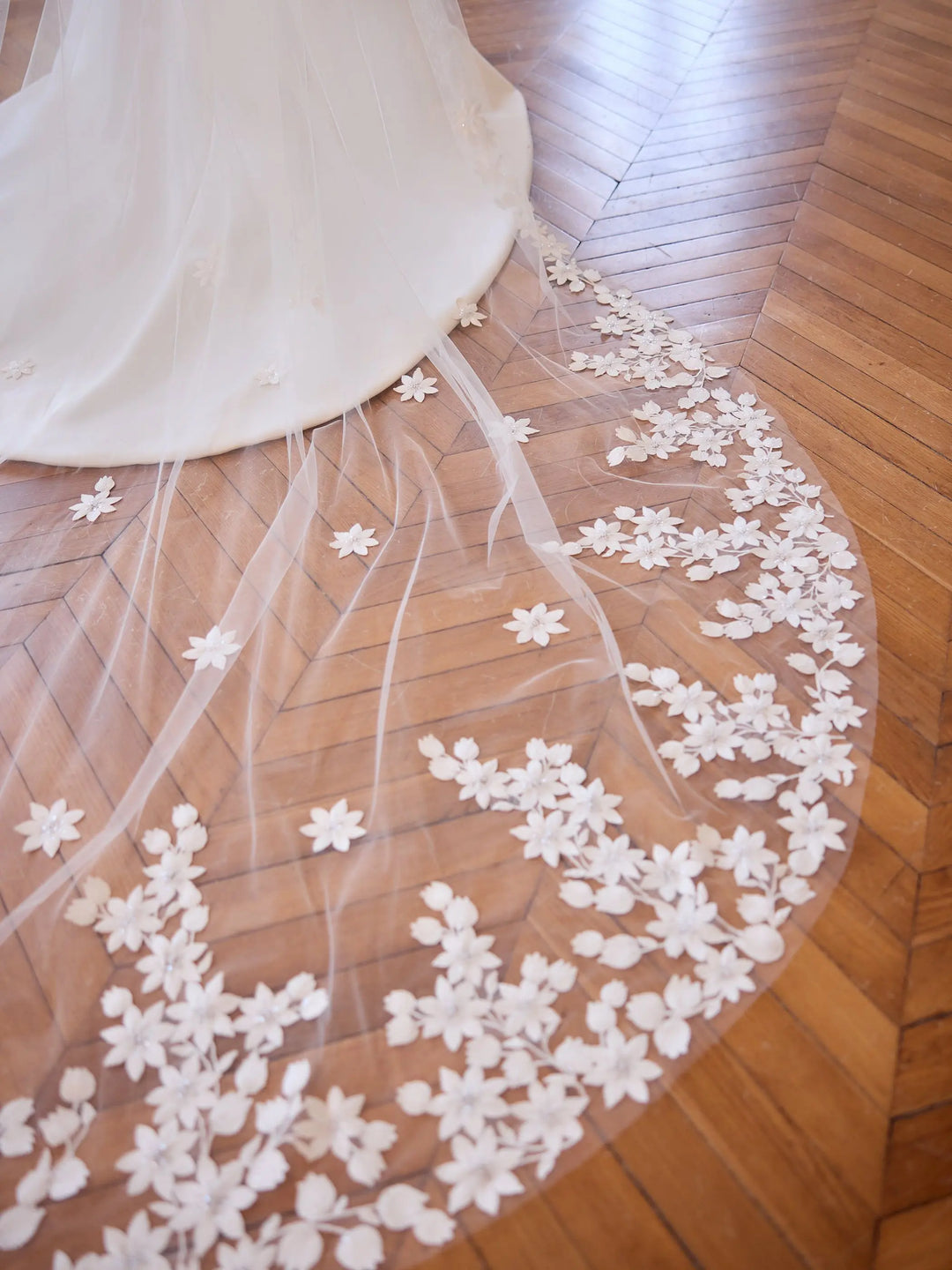 VOILE DE MARIÉE EN DENTELLE FLEURS 350 CM S550 Bianco Evento