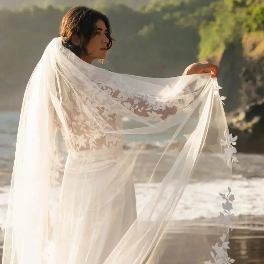 VOILE DE MARIÉE EN DENTELLE POÉETIQUE FLORALE - MÁLAGA WD110 Novias