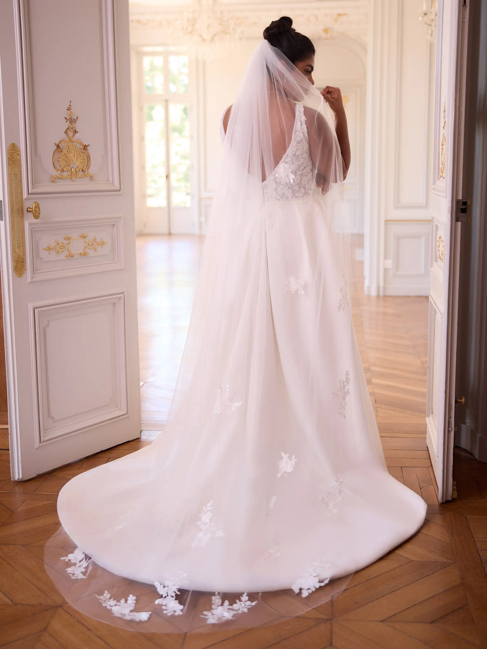 VOILE DE MARIÉE LONG S529 AVEC APPLICATIONS DE DENTELLE – 250 CM Bianco Evento