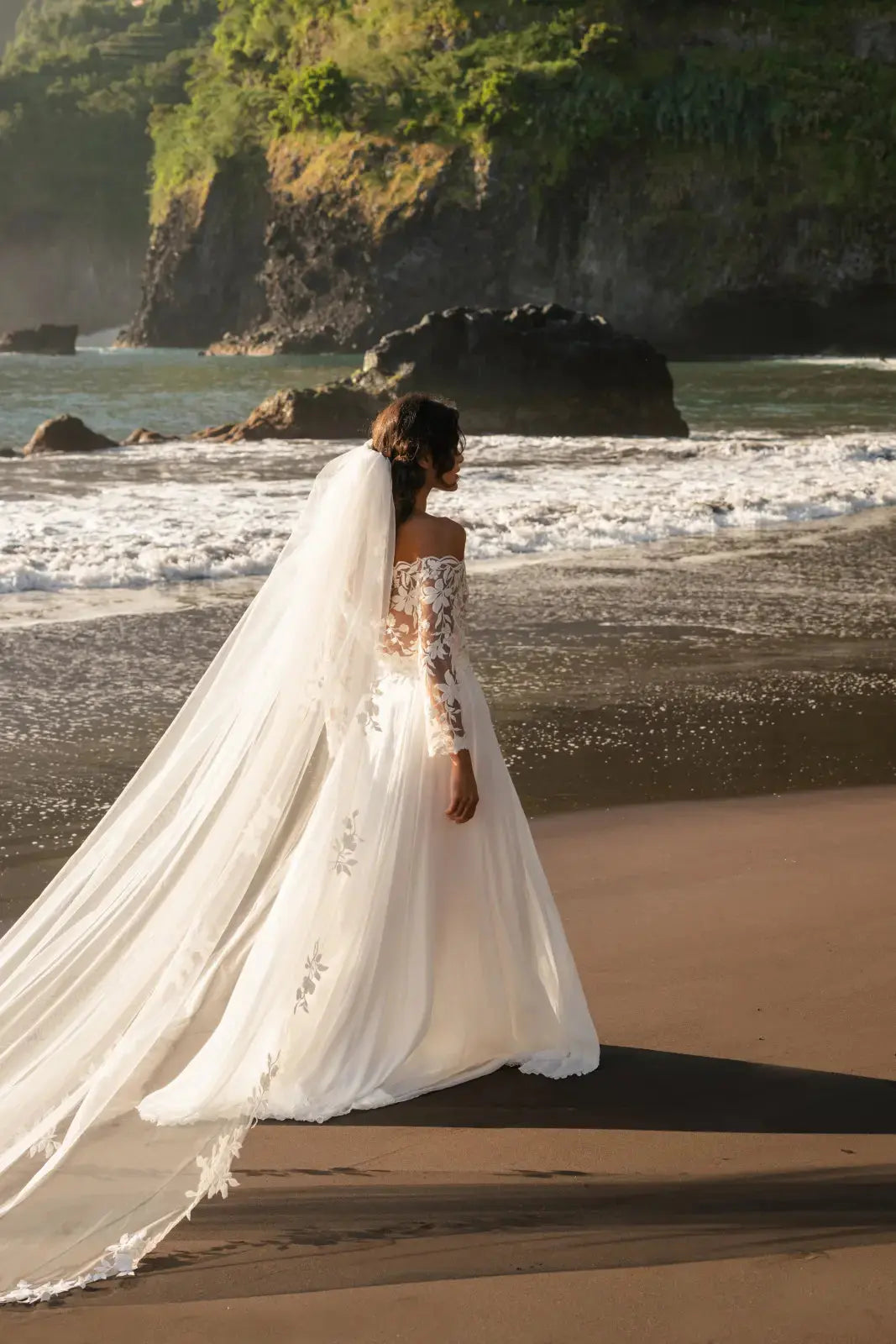 BOLÉRO DE MARIÉE DENTELLE FLORALE À PAILLETTES - MONICA BK128 Novias