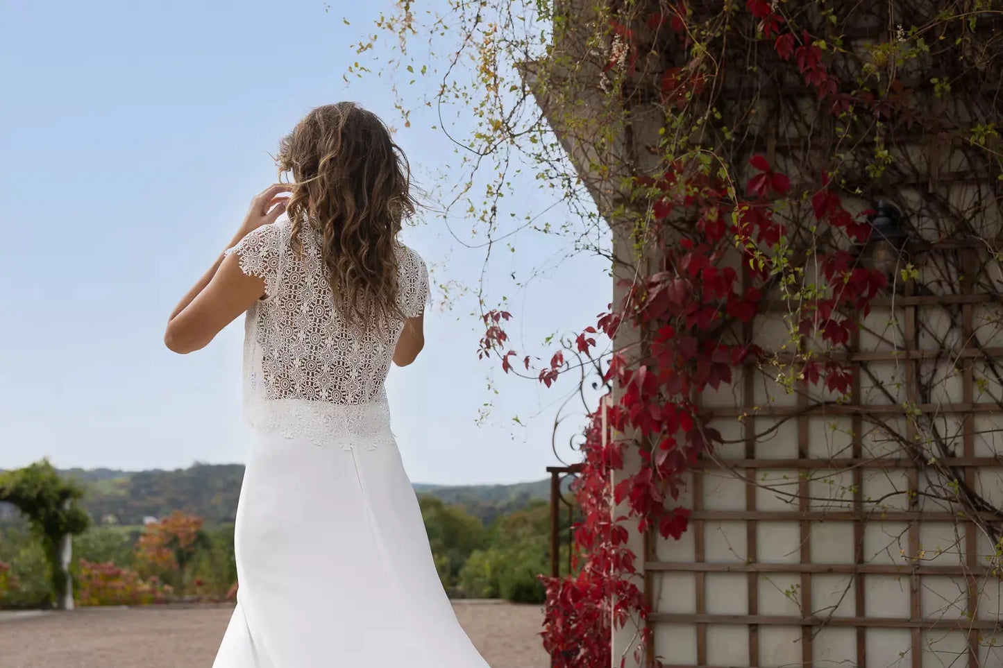 BOLÉRO EN GUIPURE MANCHES COURTES TERESA BK110 Novias