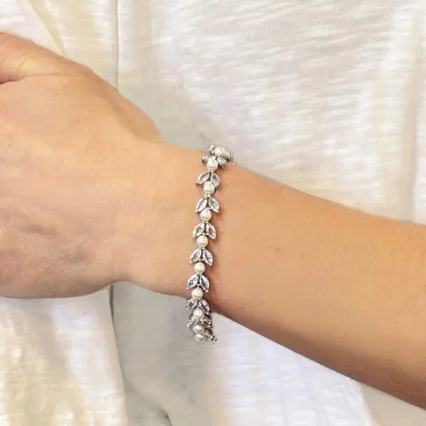 BOSTON – BRACELET FEUILLAGE CRISTAUX & PERLES Ivory and co