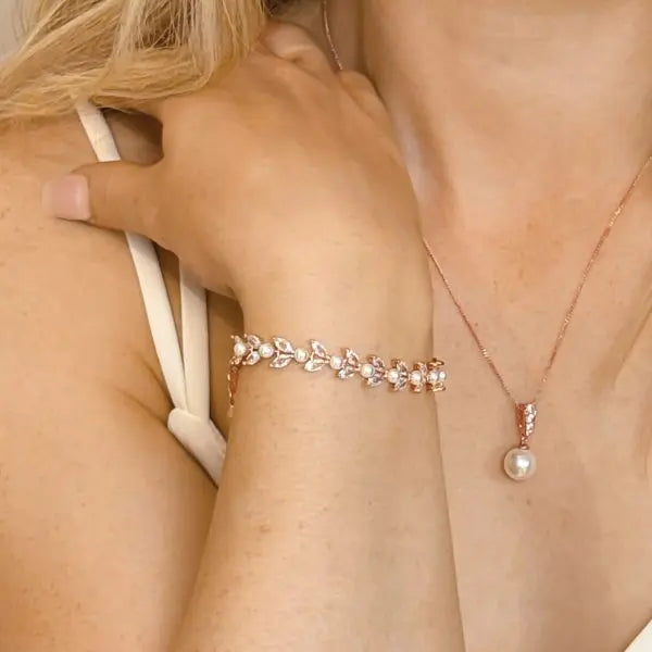 BOSTON – BRACELET FEUILLAGE CRISTAUX & PERLES Ivory and co