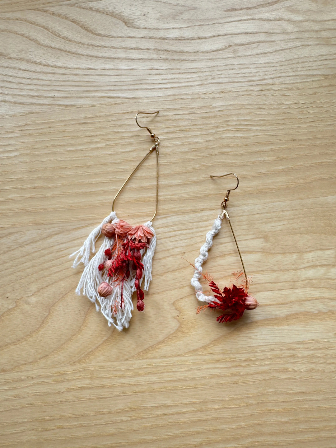 BOUCLES D'OREILLES ASYMÉTRIQUES FRIDA - ESPRIT BOHÈME CHIC Art'home