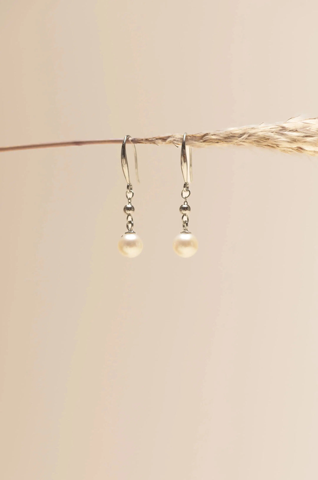 BOUCLES D’OREILLES CARMEL – PERLES NATURELLES & ARGENT 925 THE PERFECT BRIDAL COMPANY