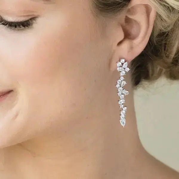Boucles Doreilles En Cristal De Fraise De Couleur Argentee Pour Femmes