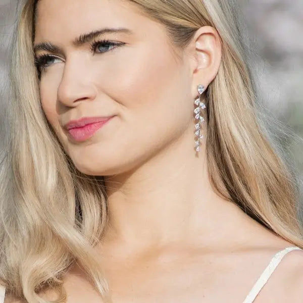 BOUCLES D'OREILLES MARIAGE LONGUES VIGNE ZIRCONS ET RODIUM - WILLOW Ivory and co