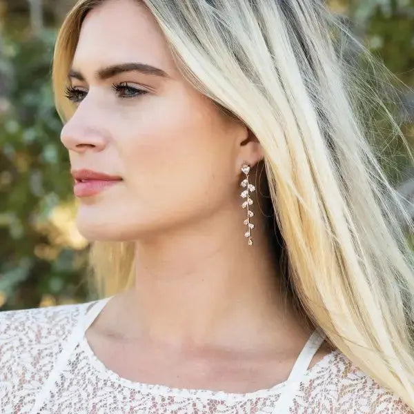 BOUCLES D'OREILLES MARIAGE LONGUES VIGNE ZIRCONS ET RODIUM - WILLOW Ivory and co