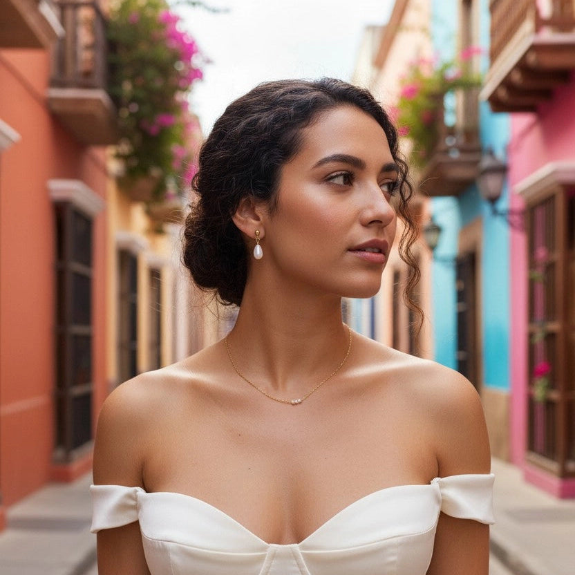 BOUCLES D’OREILLES MARIÉE FUSION GOUTTES NACRÉES – MINIMALISTE L'atelier du 6