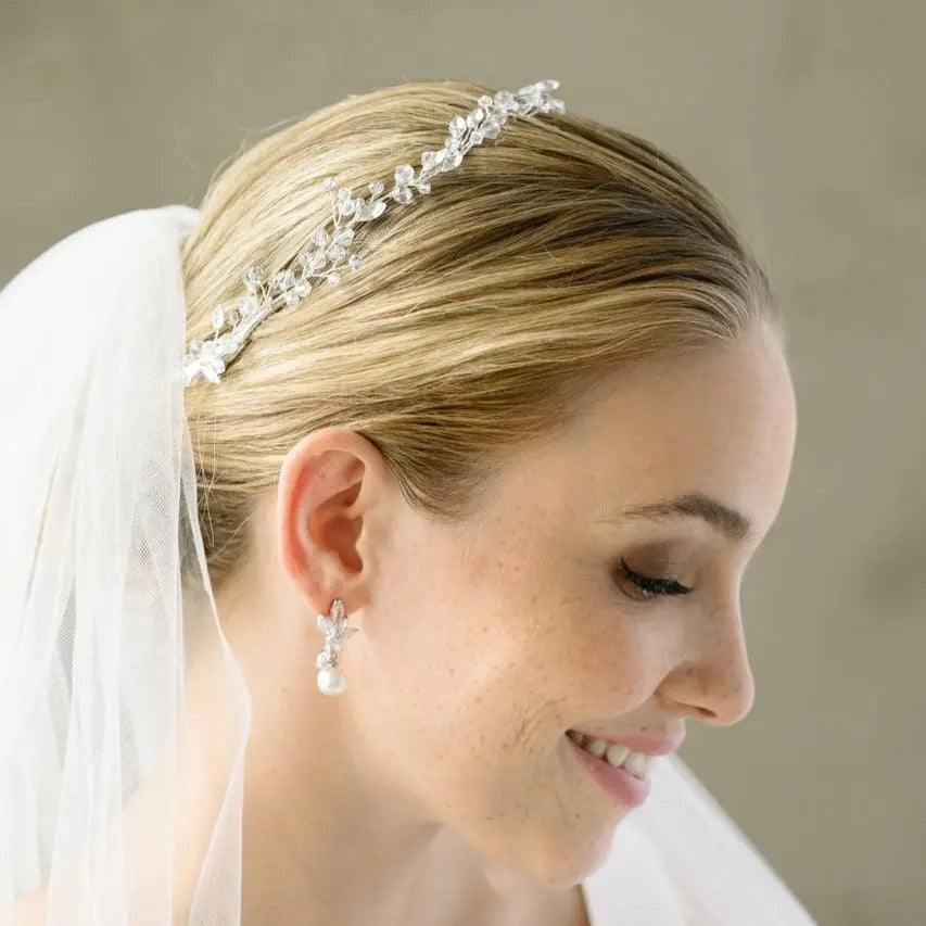 BOUCLES D’OREILLES MARIÉE PERLES IVOIRE ET CRISTAUX ZIRCONIUM – ER077S G.Westerleigh