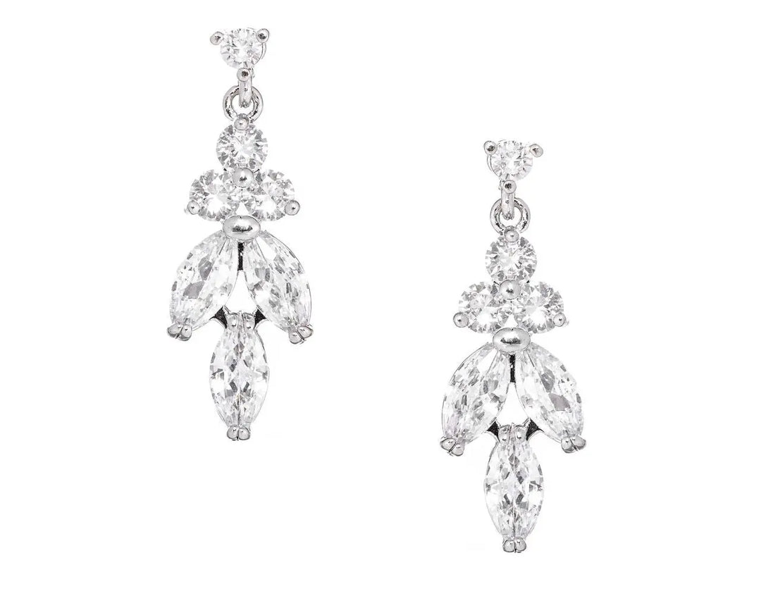 Boucles d'oreilles pendantes plaqué or, rhodium et oxydes de zirconium SO OR Boucles d'oreilles pendantes plaqué or, rhodium et oxydes de zirconium SO OR