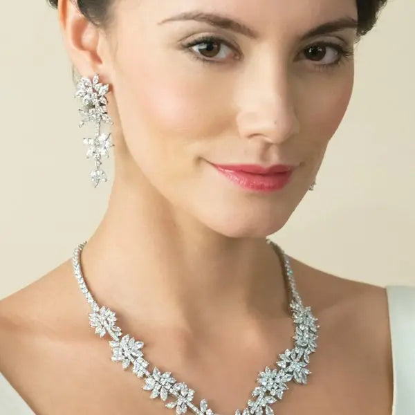 BOUCLES D’OREILLES PENDANTES STRASS NUIT ÉTOILÉE Ivory and co