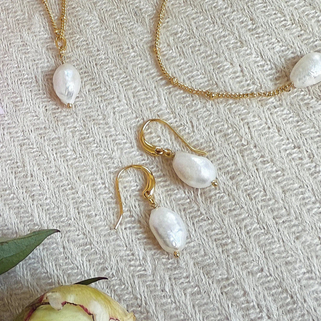 BOUCLES D’OREILLES SAINTE-LUCIE – PERLES BAROQUES Ivory and co