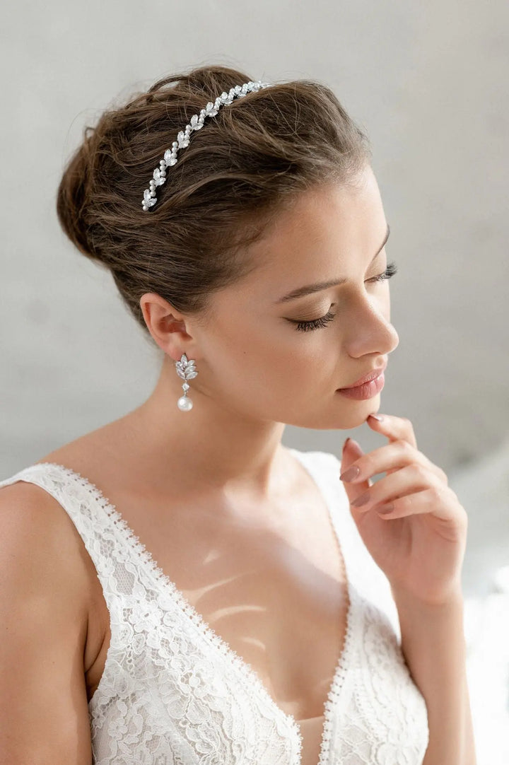BOUCLES OREILLES MARIEE PERLES CRISTAUX RHODIUM — ER4153 G.Westerleigh