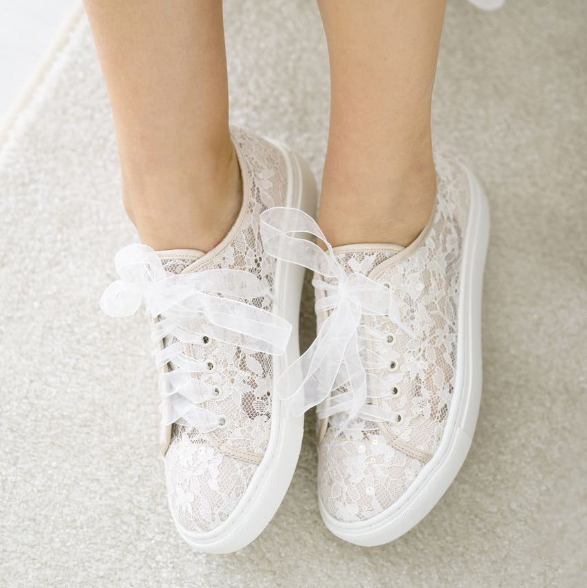 Basket de mariée Nadia, détail des lacets satin