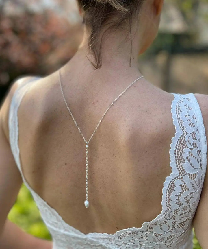 Bijou de dos à chaîne perlée - Perles d'eau douce: Argenté/ Blanc nacré L'atelier du 6