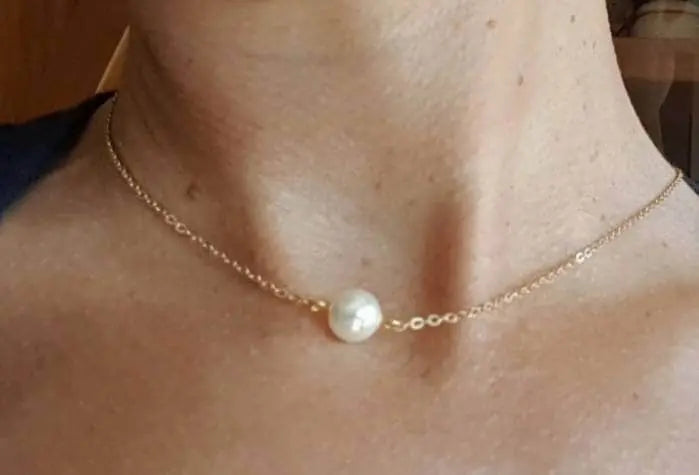 Bijou de dos nu, collier robe dos ouvert,chaîne argentée: Argenté/nacré Ivoire / Collier de dos L'atelier du 6