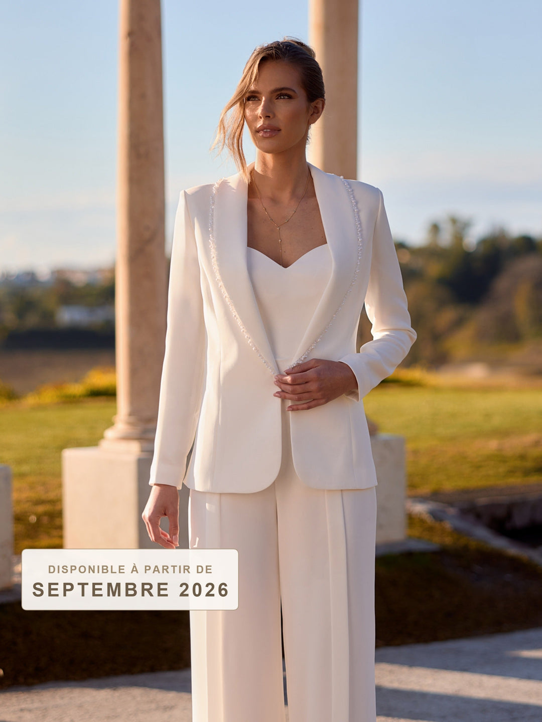 Blazer de mariée E526 en crêpe stretch - disponible à partir de septembre 2026
