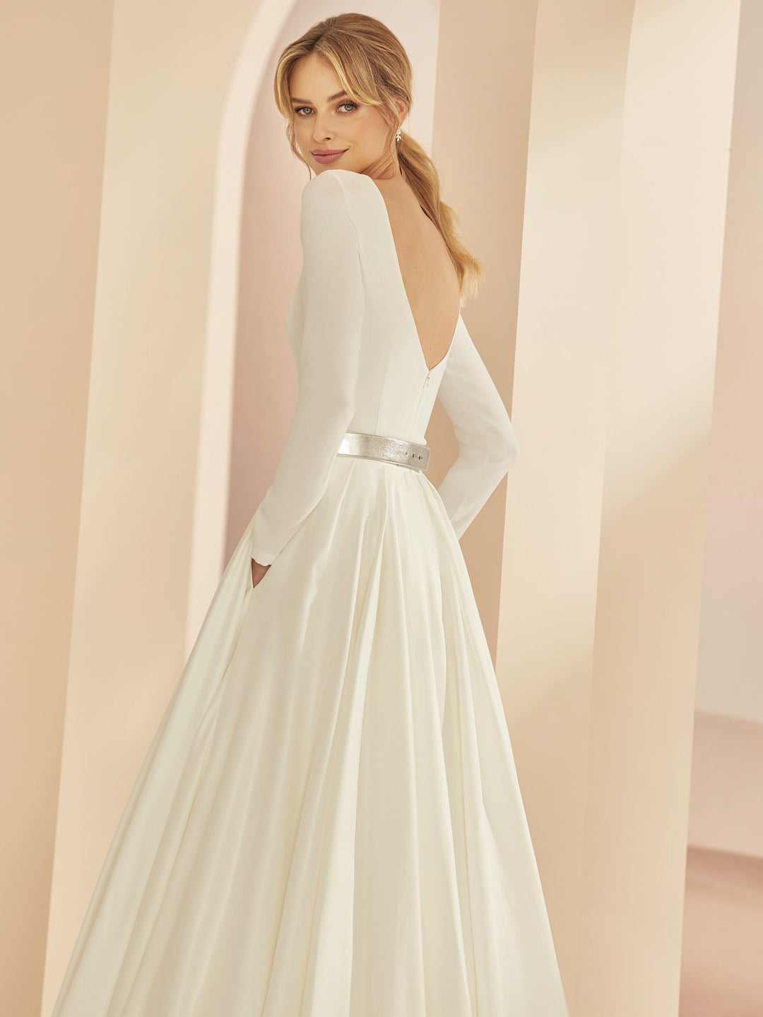 BODY DE MARIÉE E351 EN GEORGETTE IVOIRE – DOS PLONGEANT Bianco Evento