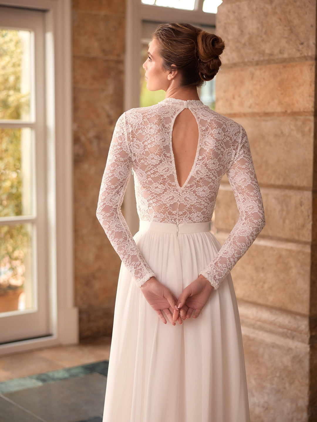 Body de mariée E518 ivoire vu de dos, dentelle sur tout le buste