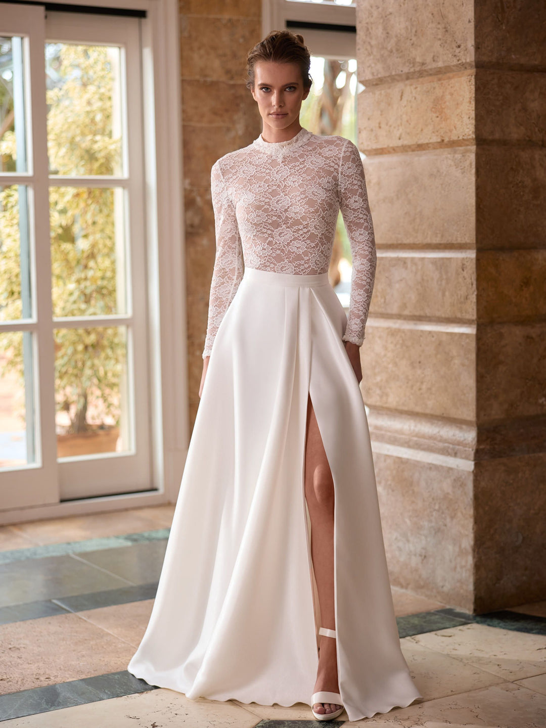 Body de mariée E518 – dentelle – col montant et manches longues BIANCO EVENTO