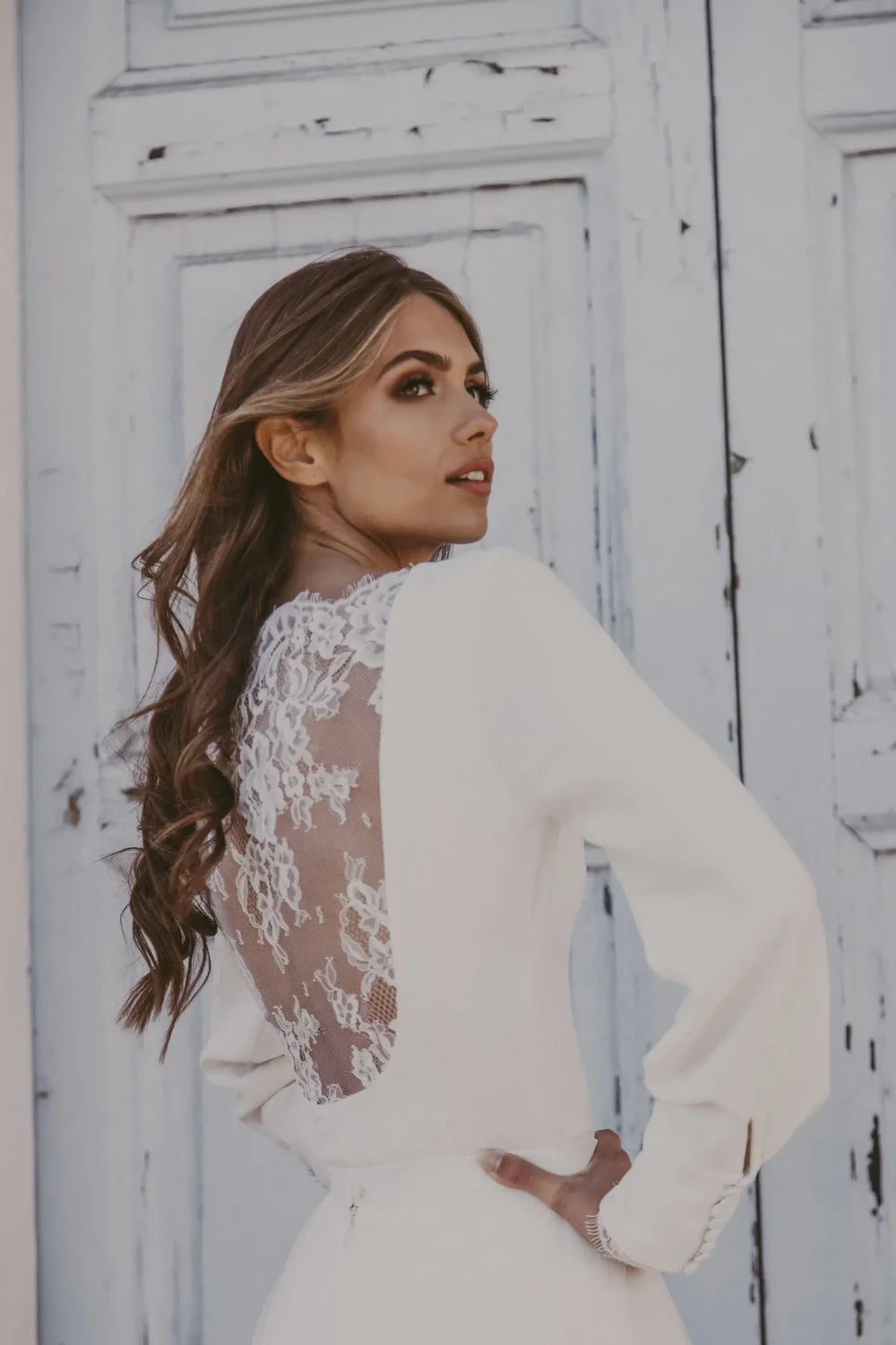 Body de mariée Regina BD33 crêpe dos en dentelle manches bouffantes Novias vue 5